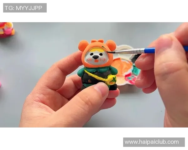 石膏熊娃娃涂色创意活动助力足球明星梦想成真